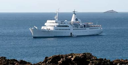 Galapagos Legend - Cruise Ship